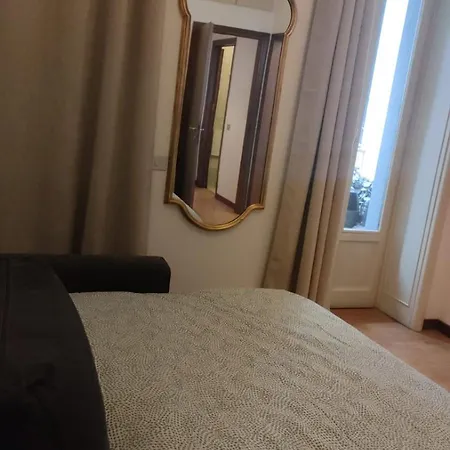 公寓 Flats In 3 Minutes By Walking From Duomo Square
