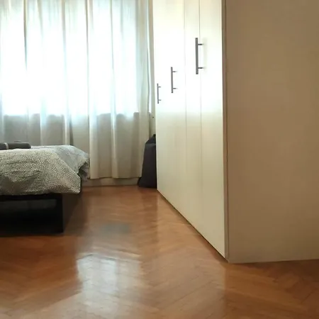 Flats In 3 Minutes By Walking From Duomo Square 公寓 *